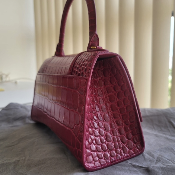 🎉LIKE NEW BALENCIAGA HOURGLASS SMALL HANDBAG CROCODILE EMBOSSED IN DARK RED - Picture 15 of 16